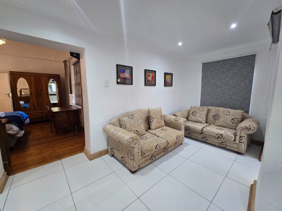 6 Bedroom Property for Sale in Waverley Free State